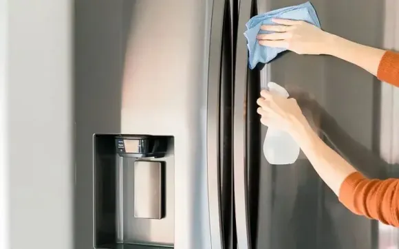 Bao lâu nên vệ sinh tủ lạnh? Hướng dẫn vệ sinh đúng cách để tủ bền hơn