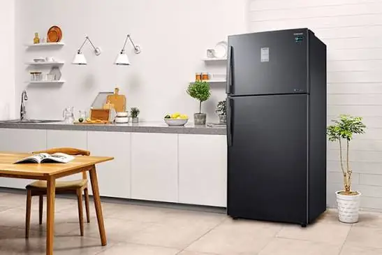 Tủ lạnh chạy một l&uacute;c rồi ngắt